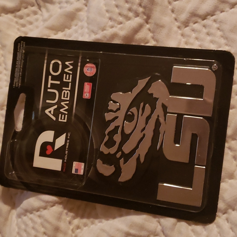 Auto Emblem LSU
